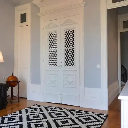 Villa Bonjardim 466 - Historic Townhouse *