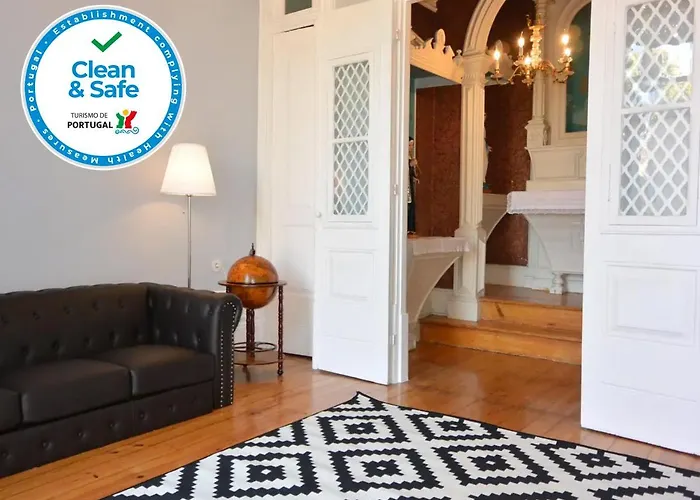 Villa Bonjardim 466 - Historic Townhouse *